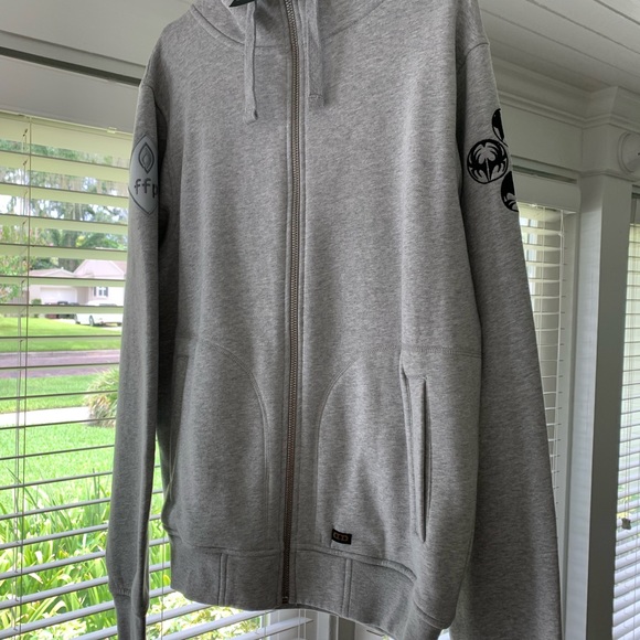 Authentic Crew Hoodie - KISS End of the Road Tour - Picture 4 of 12